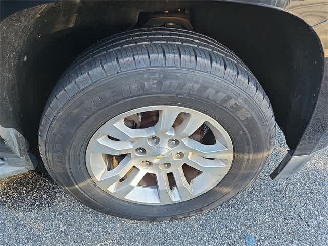 Thumbnail: 2017 Chevrolet Tahoe - 4