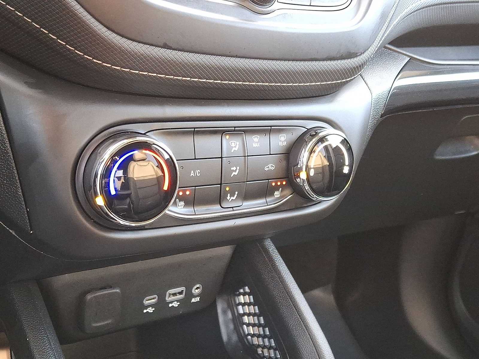 Thumbnail: 2022 Chevrolet TrailBlazer - 23