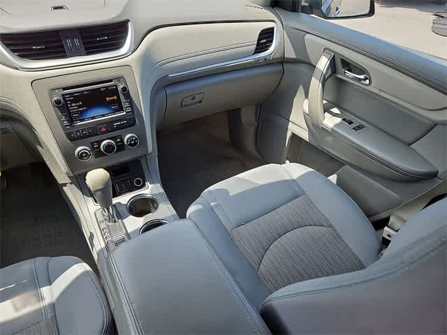 Thumbnail: 2017 Chevrolet Traverse - 12