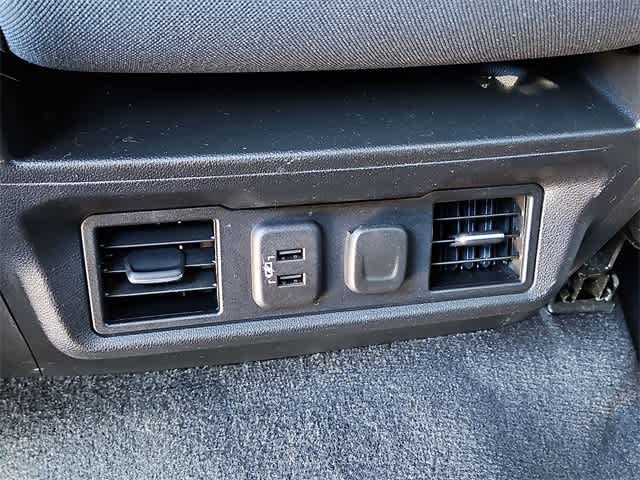 Thumbnail: 2020 Chevrolet Silverado 1500 - 26