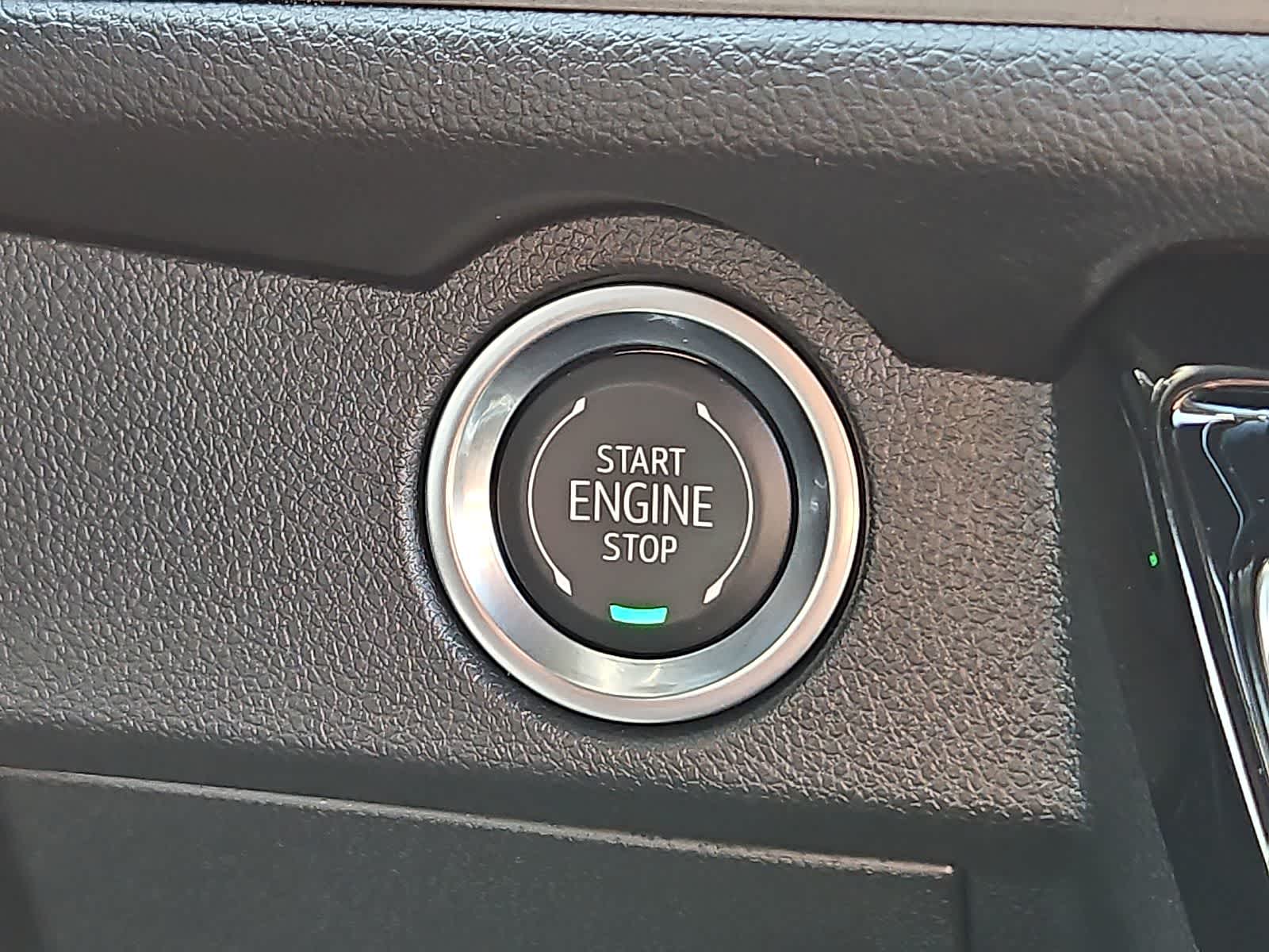 Thumbnail: 2025 Chevrolet Traverse - 16