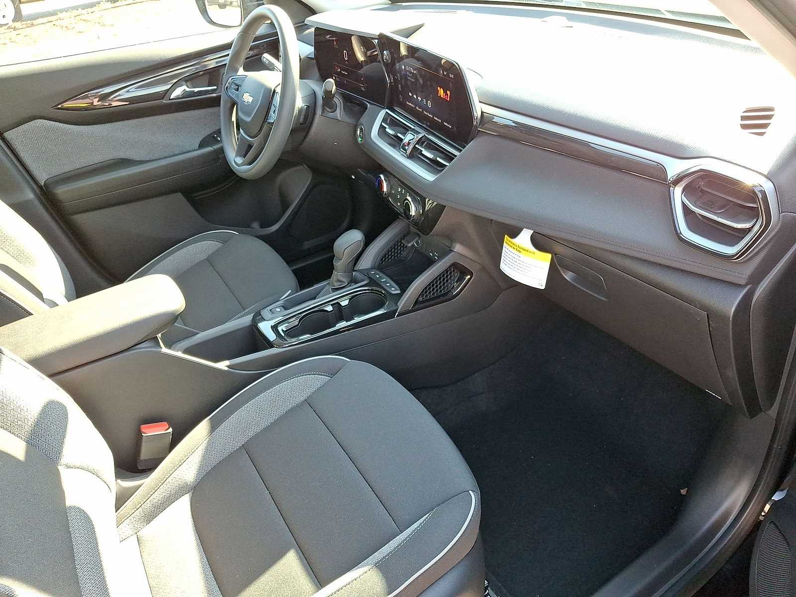 Thumbnail: 2026 Chevrolet TrailBlazer - 32