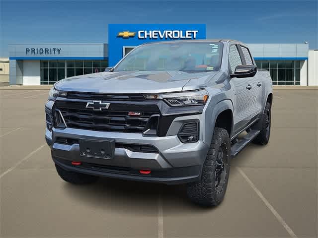 Thumbnail: 2023 Chevrolet Colorado - 1