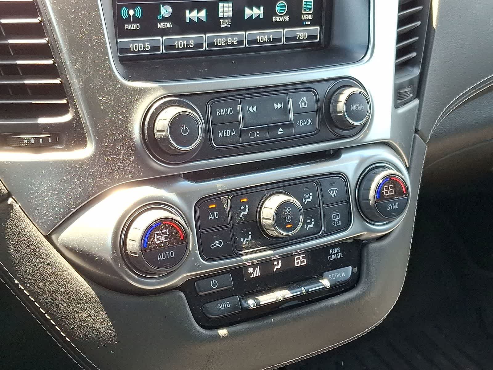 Thumbnail: 2020 Chevrolet Suburban - 22