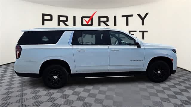 2023 Chevrolet Suburban LT 9