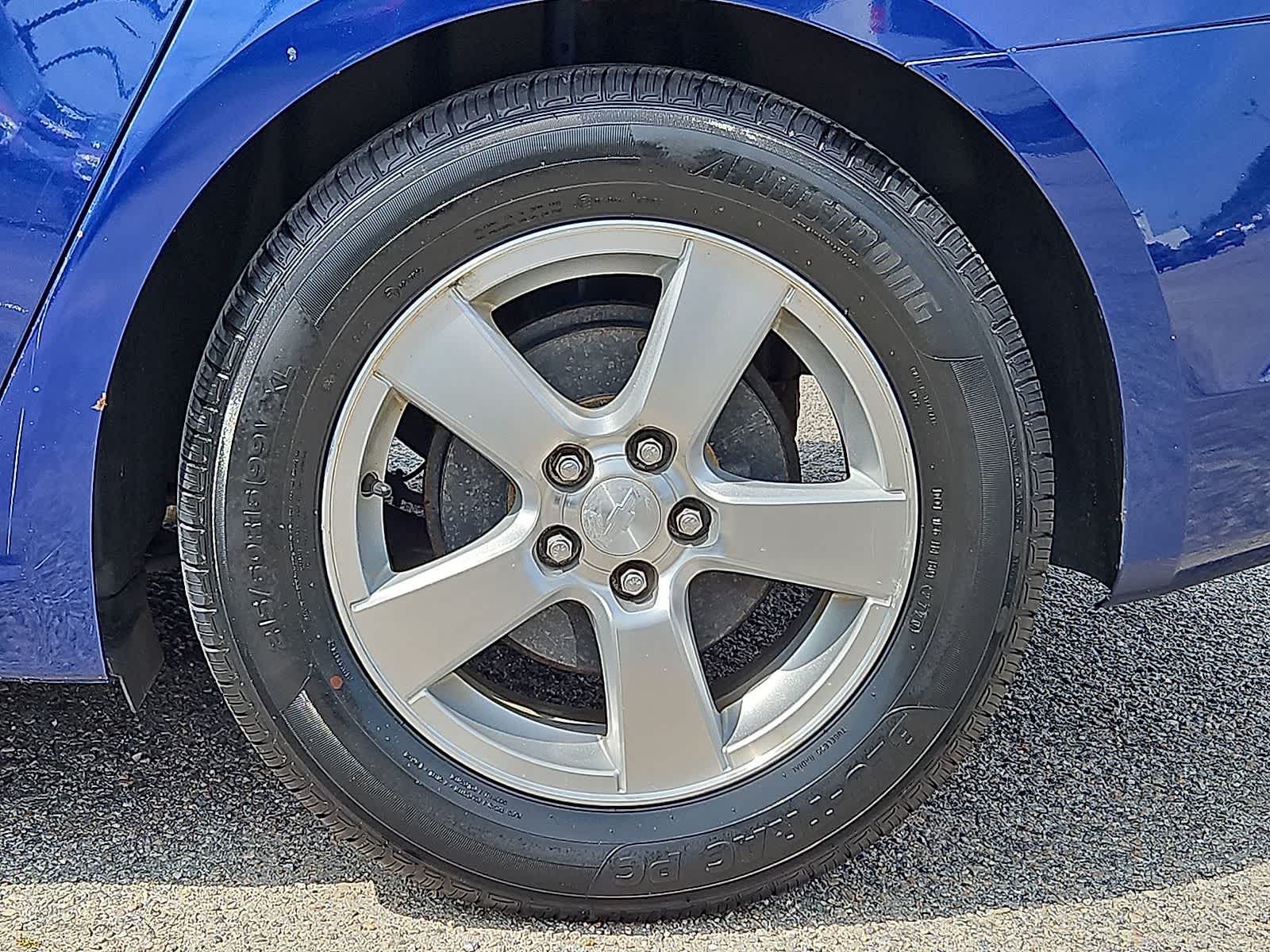 Thumbnail: 2012 Chevrolet Cruze - 33