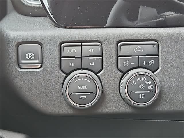 2025 Chevrolet Silverado 1500  19