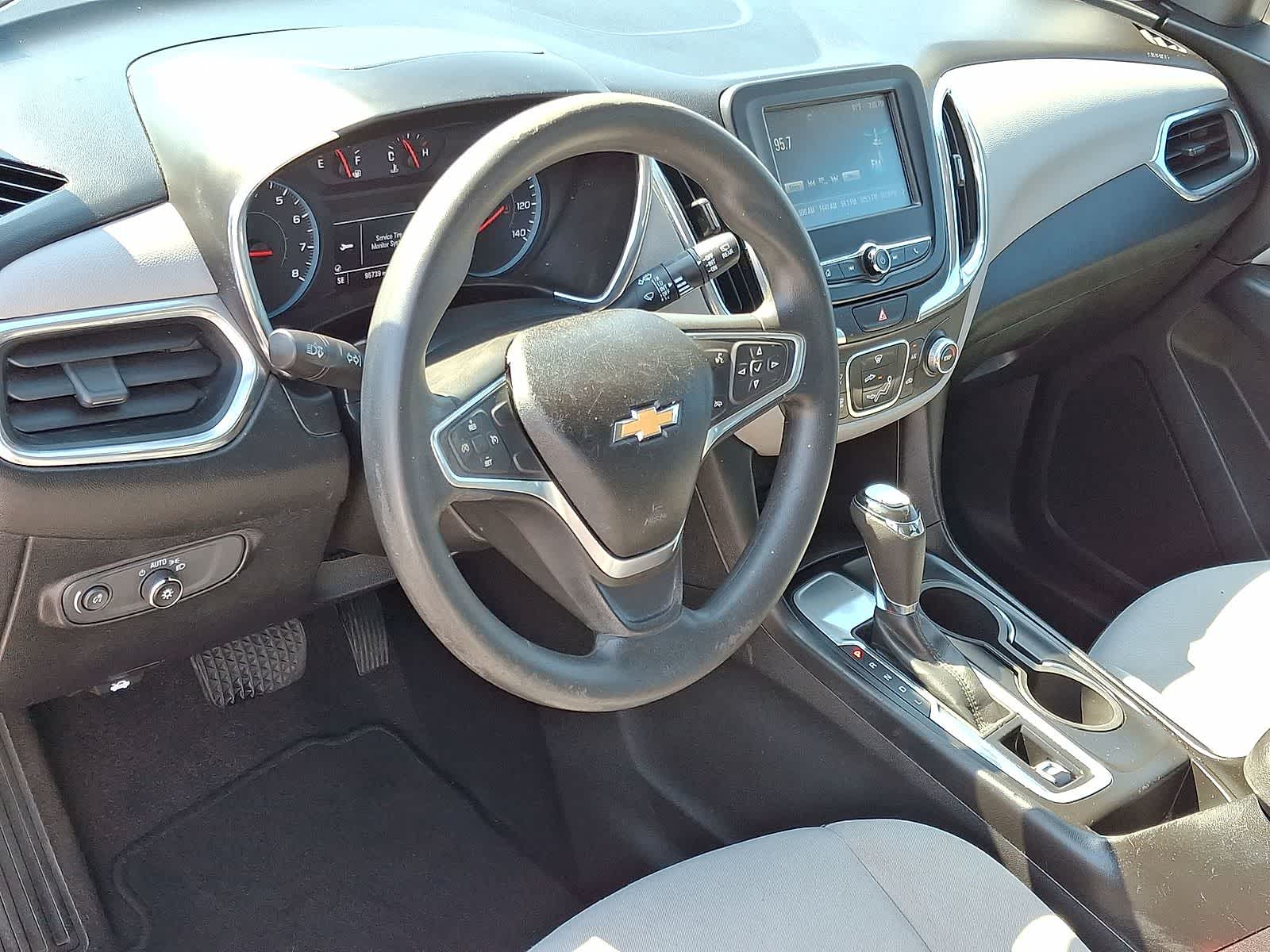 Thumbnail: 2018 Chevrolet Equinox - 16