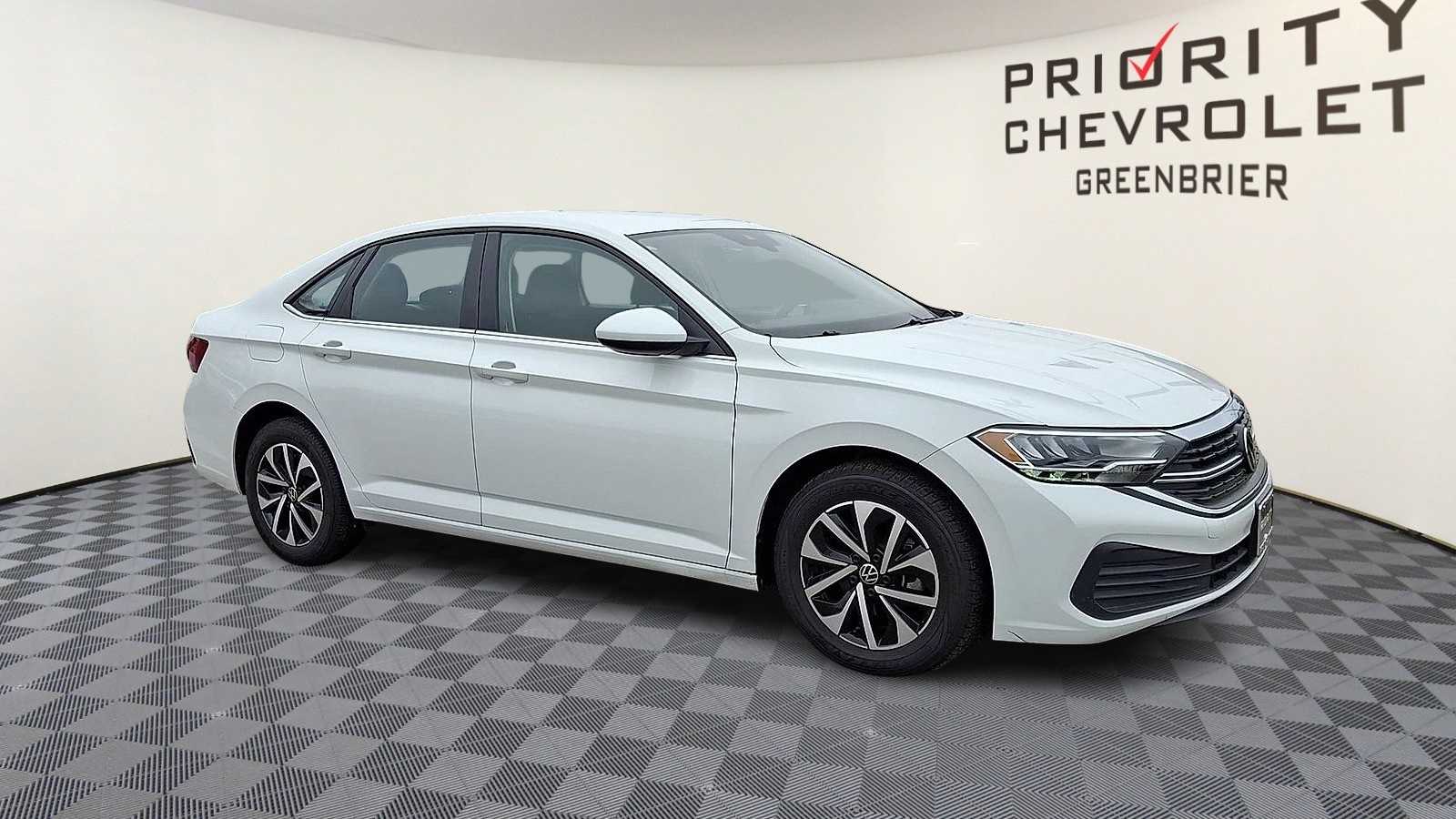 Thumbnail: 2024 Volkswagen Jetta - 2