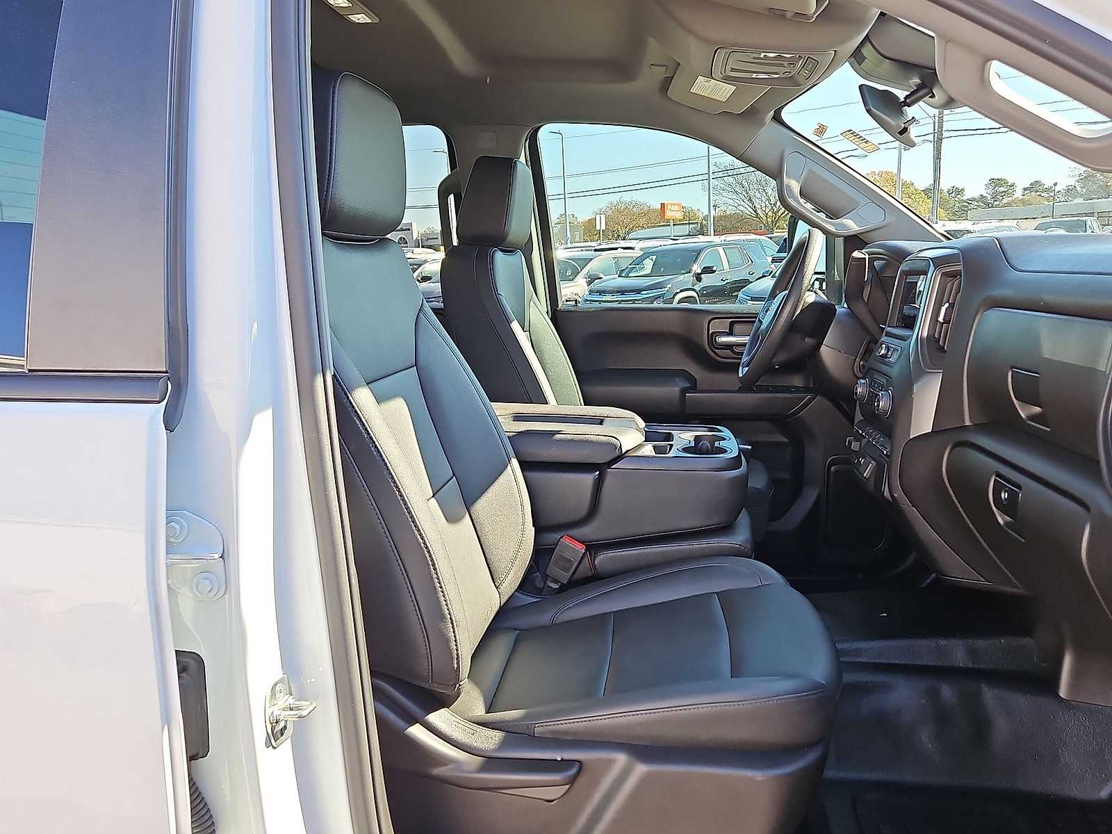 Thumbnail: 2025 Chevrolet Silverado 2500 - 29