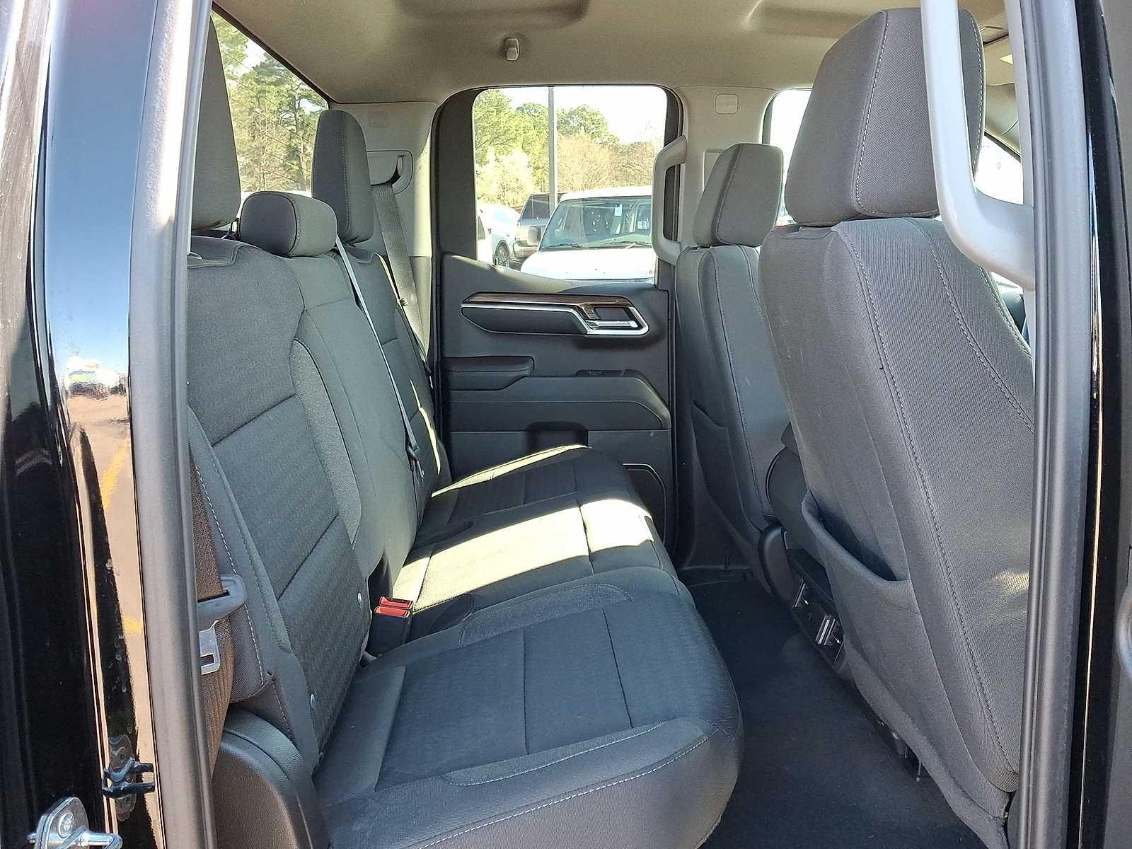 Thumbnail: 2023 Chevrolet Silverado 1500 - 31