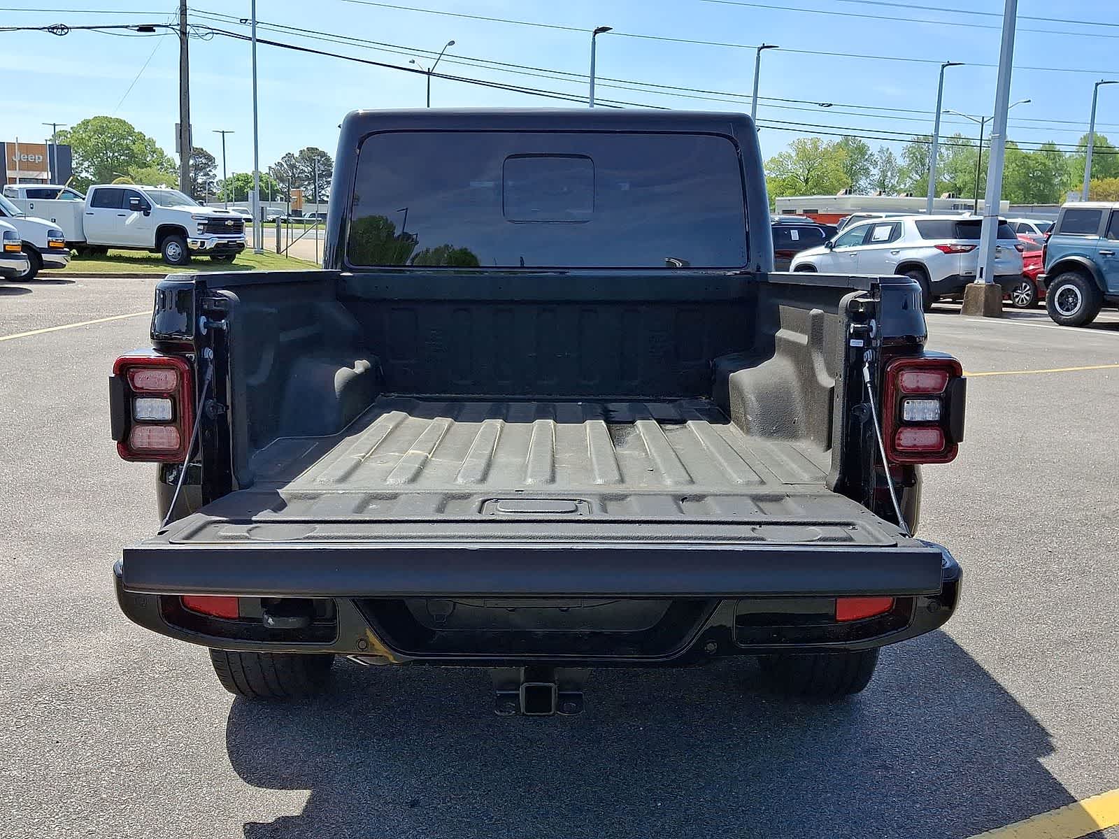 Thumbnail: 2023 Jeep Gladiator - 31