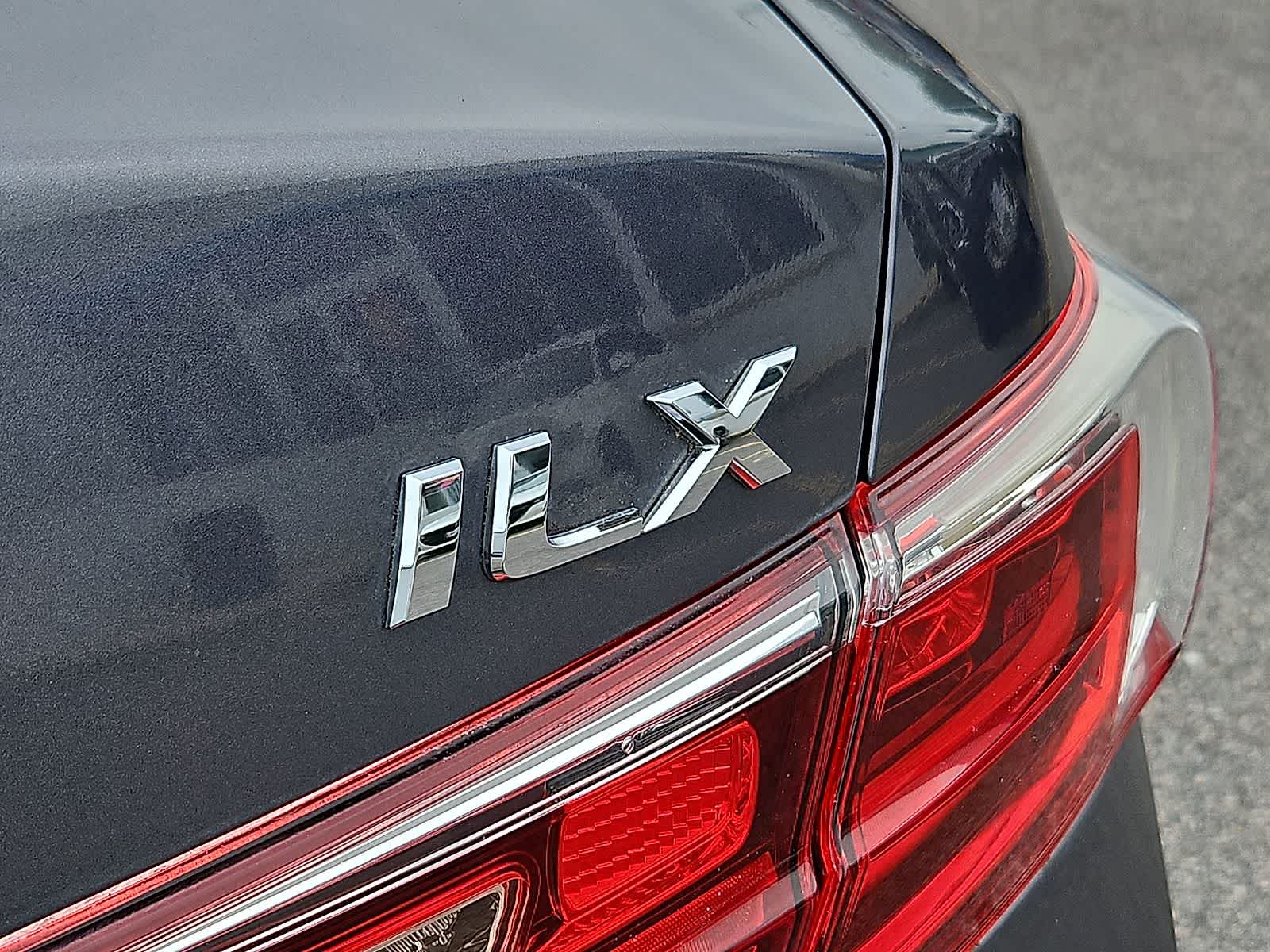 Thumbnail: 2017 Acura ILX - 36