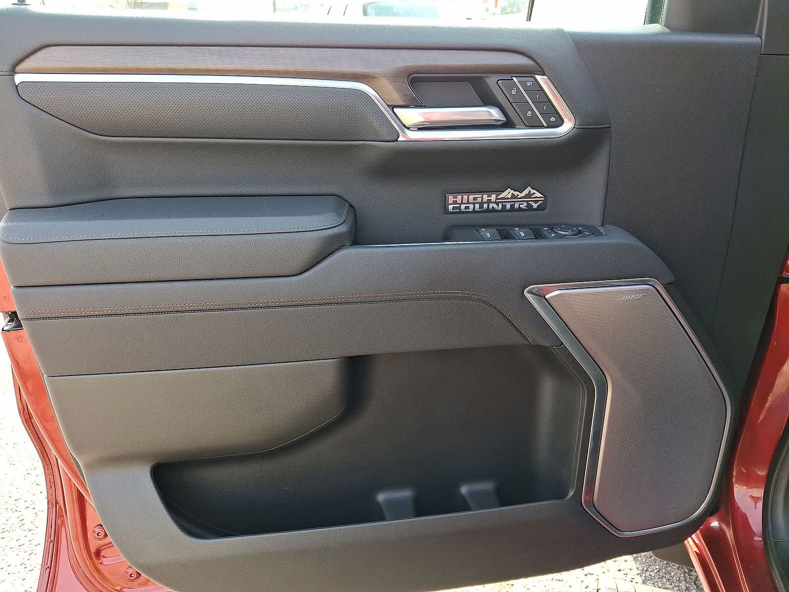 Thumbnail: 2025 Chevrolet Silverado 1500 - 29