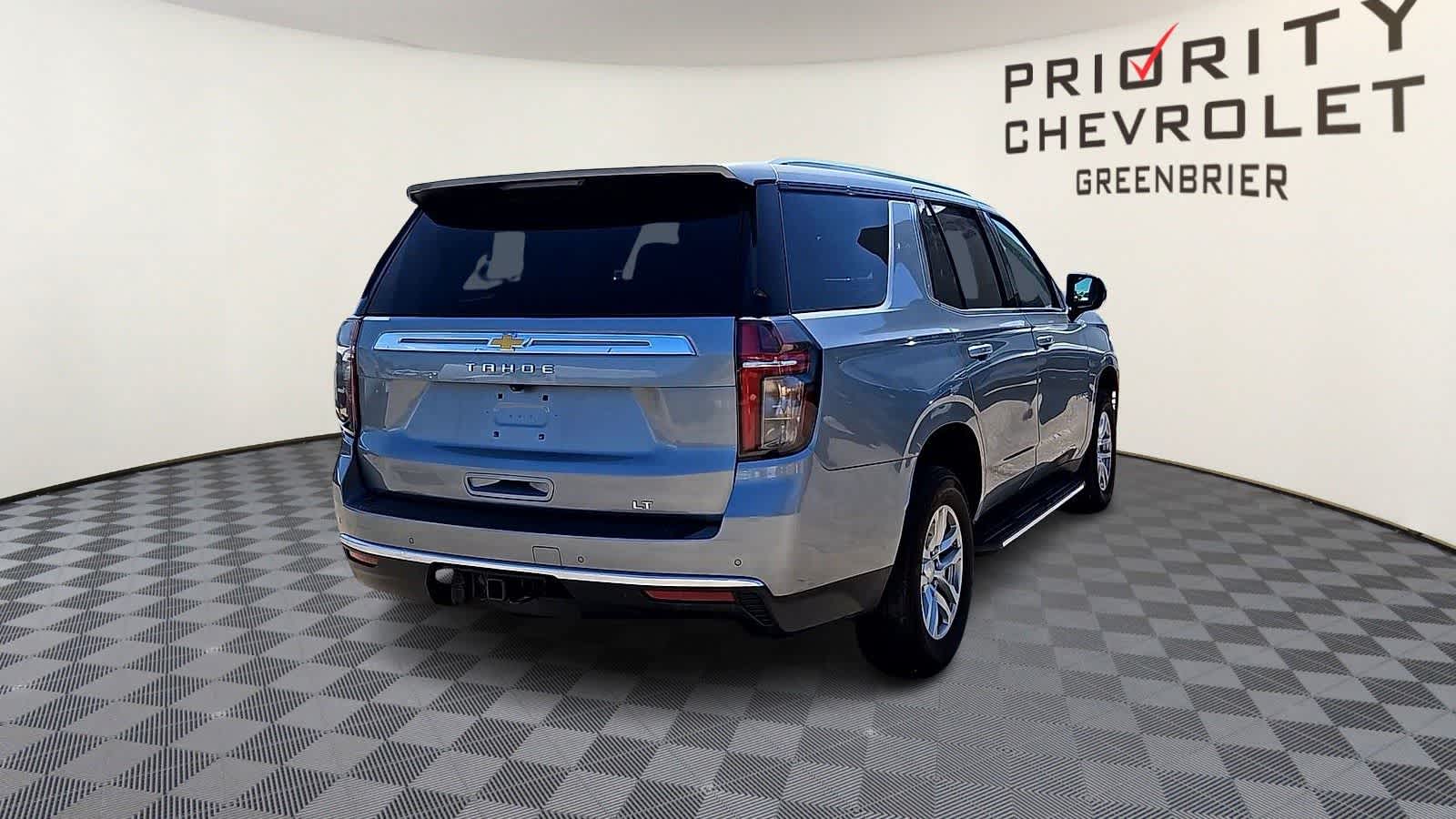Thumbnail: 2024 Chevrolet Tahoe - 8