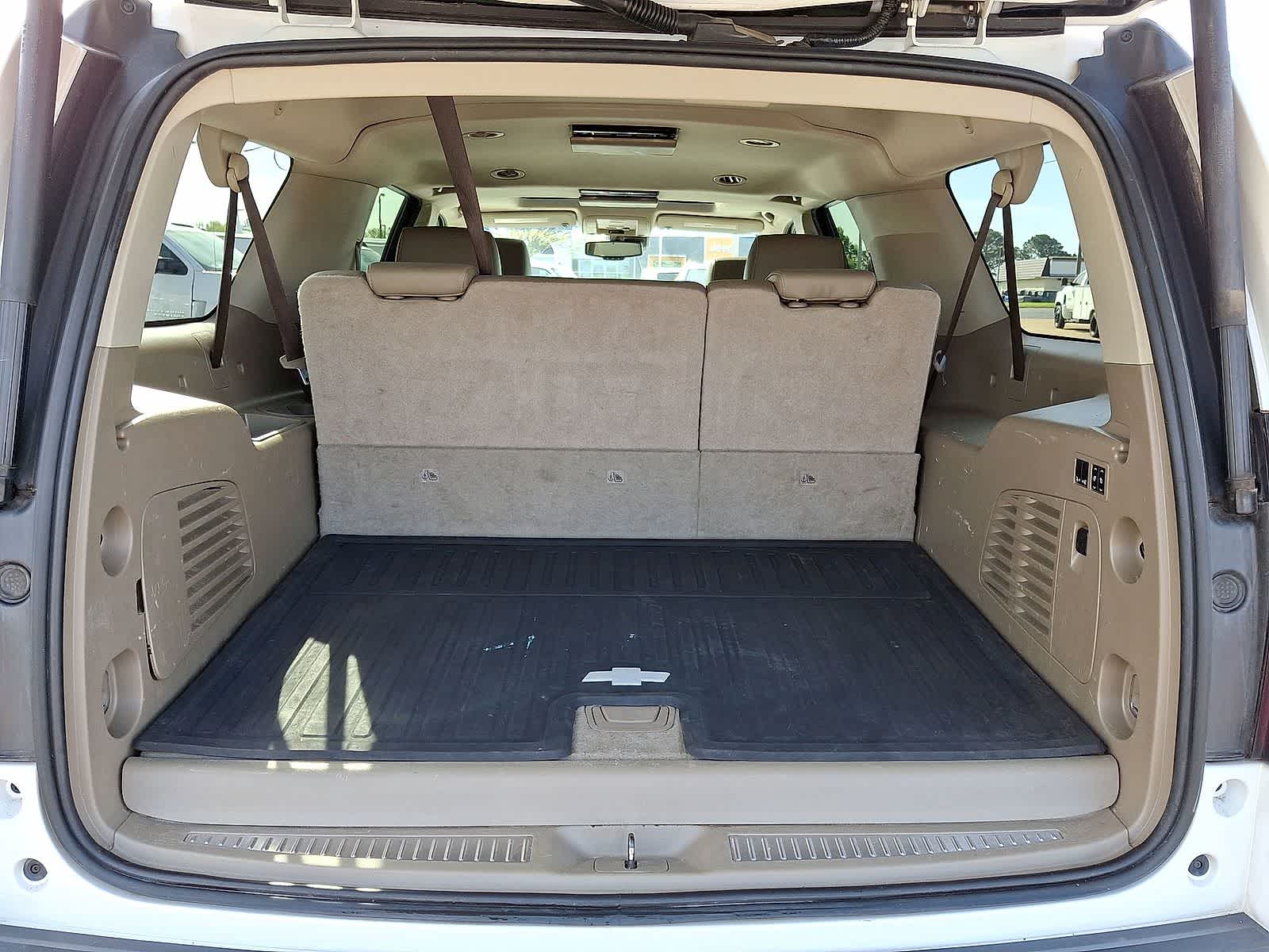 Thumbnail: 2018 Chevrolet Suburban - 33