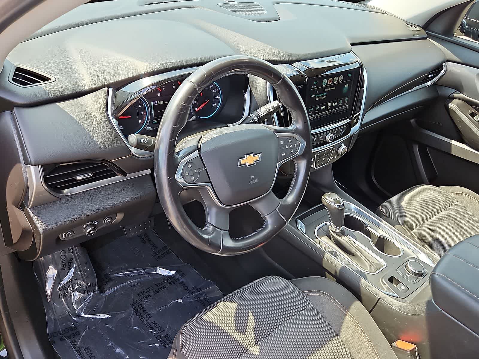 Thumbnail: 2019 Chevrolet Traverse - 16