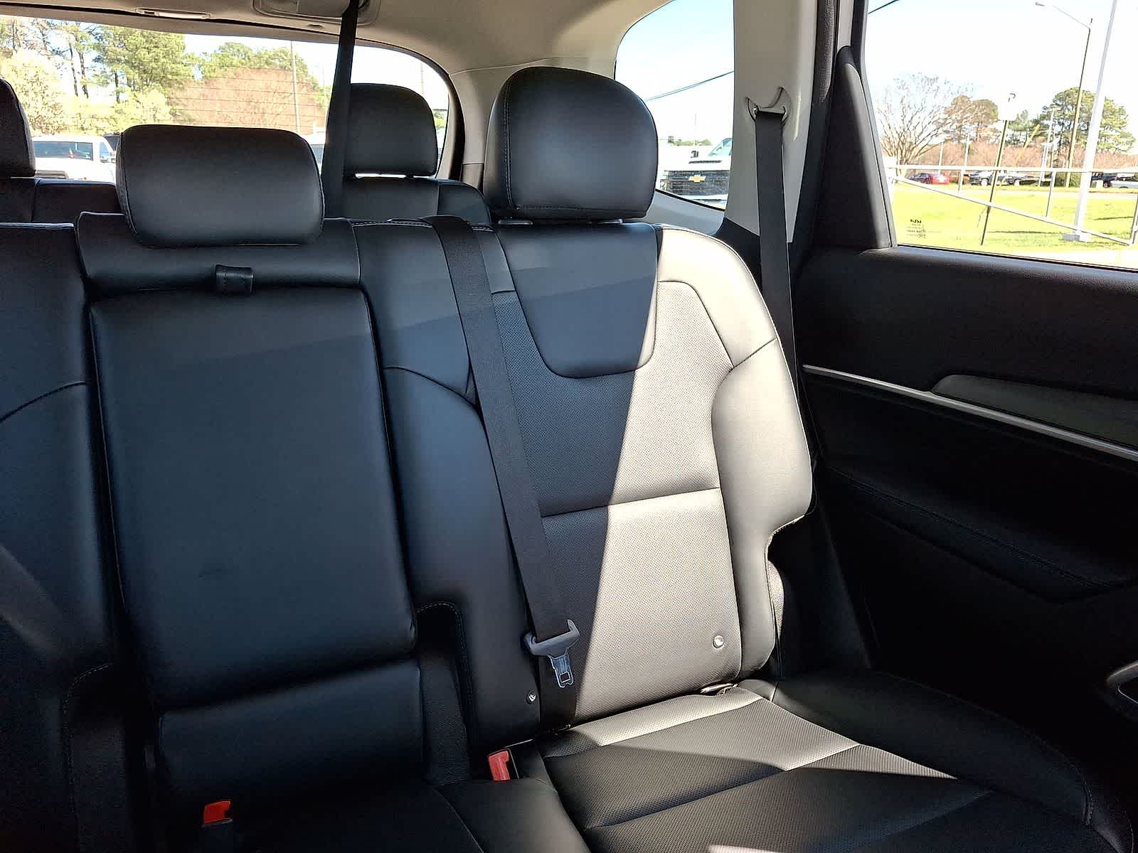 Thumbnail: 2022 Kia Telluride - 15