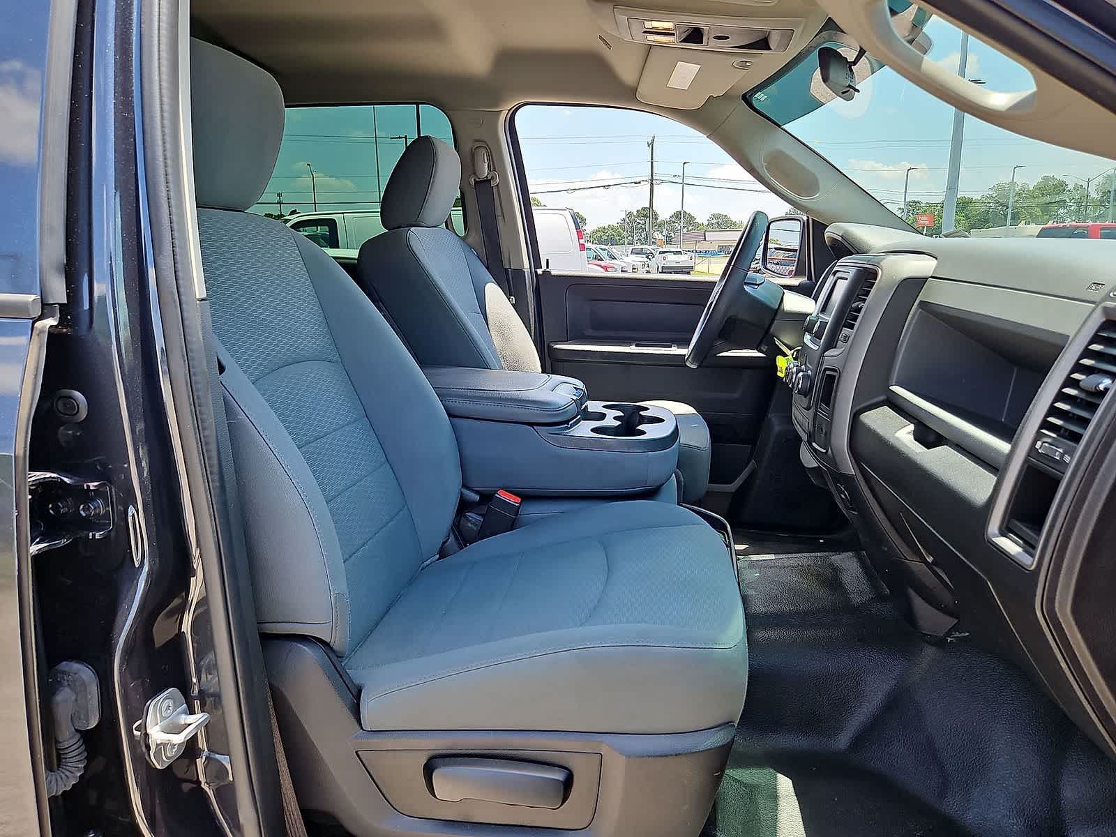 Thumbnail: 2019 RAM 1500 - 31