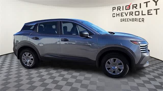 Thumbnail: 2025 Nissan Kicks - 2