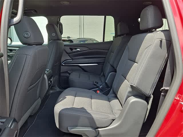 Thumbnail: 2026 Chevrolet Traverse - 8