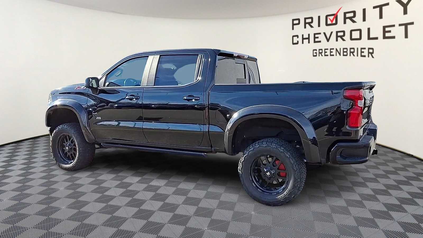 Thumbnail: 2020 Chevrolet Silverado 1500 - 6