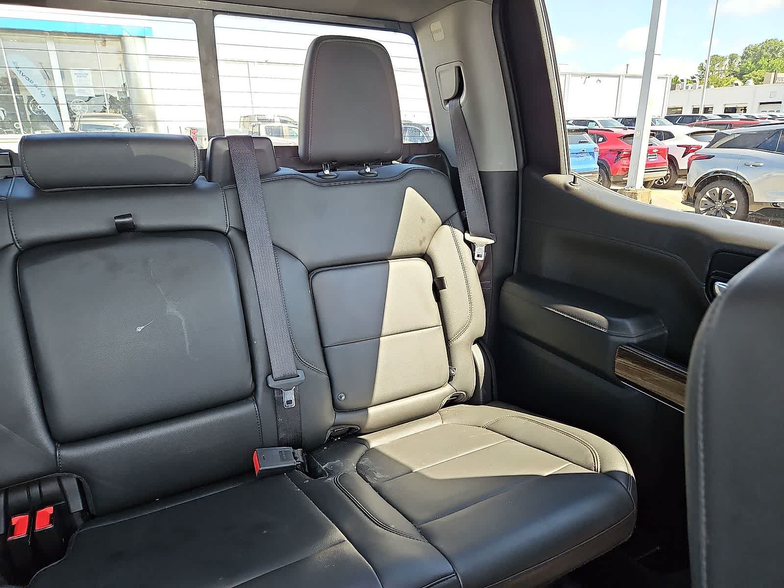 Thumbnail: 2020 Chevrolet Silverado 1500 - 15