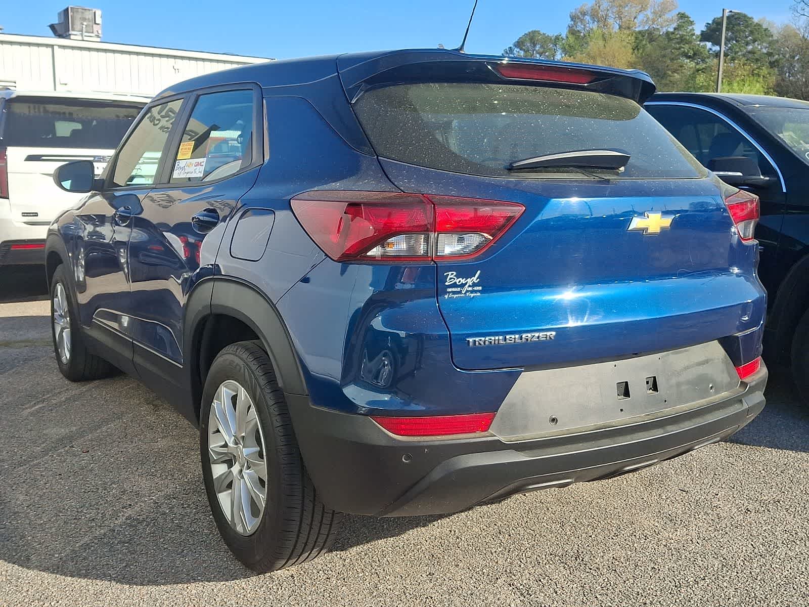 Thumbnail: 2021 Chevrolet TrailBlazer - 3