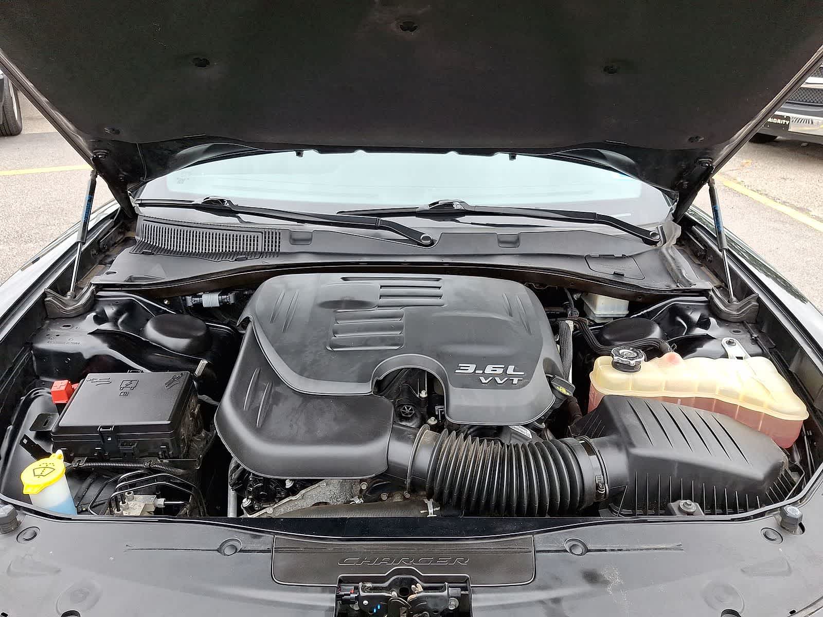 Thumbnail: 2020 Dodge Charger - 35