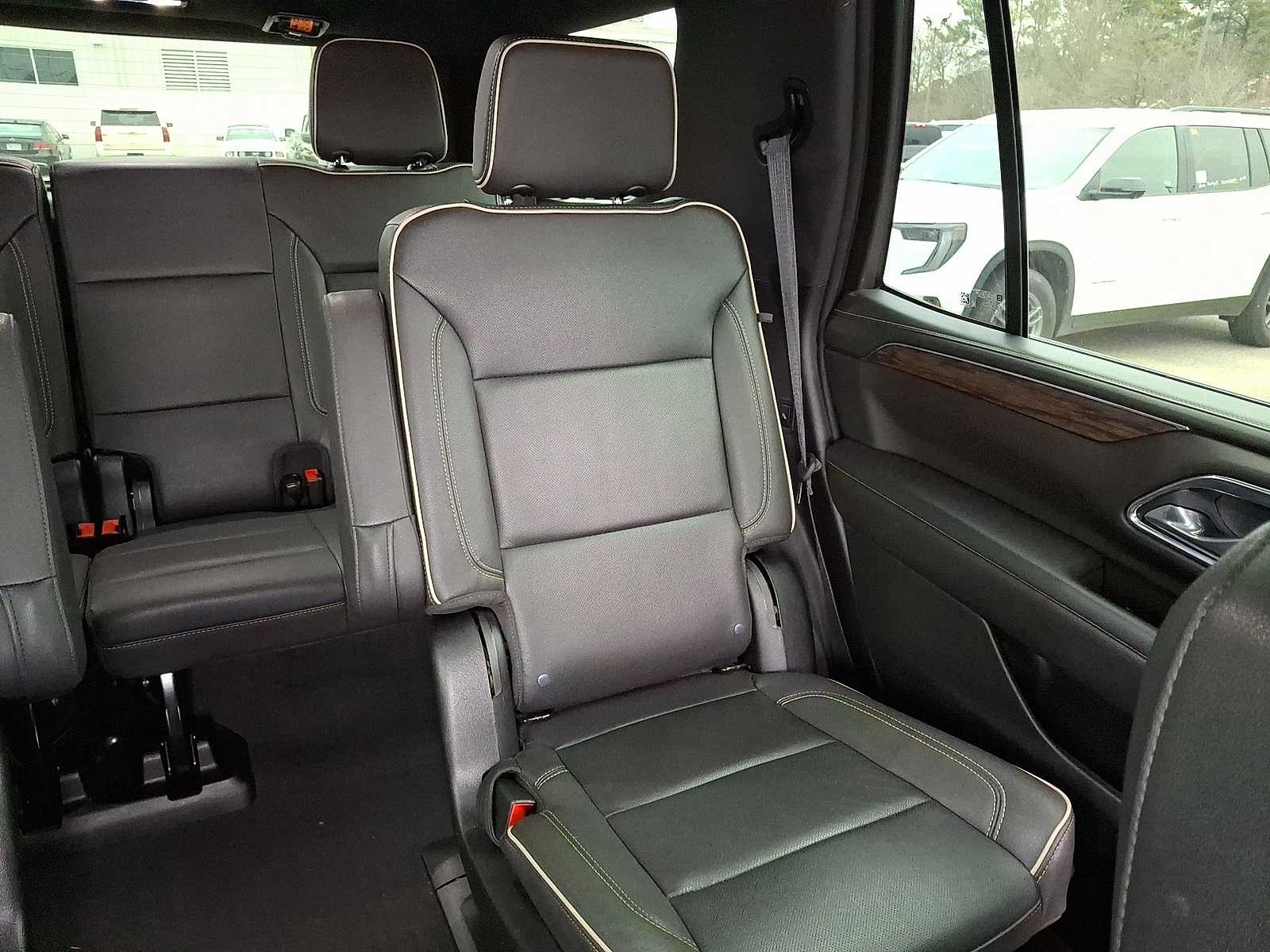 Thumbnail: 2023 Chevrolet Tahoe - 15