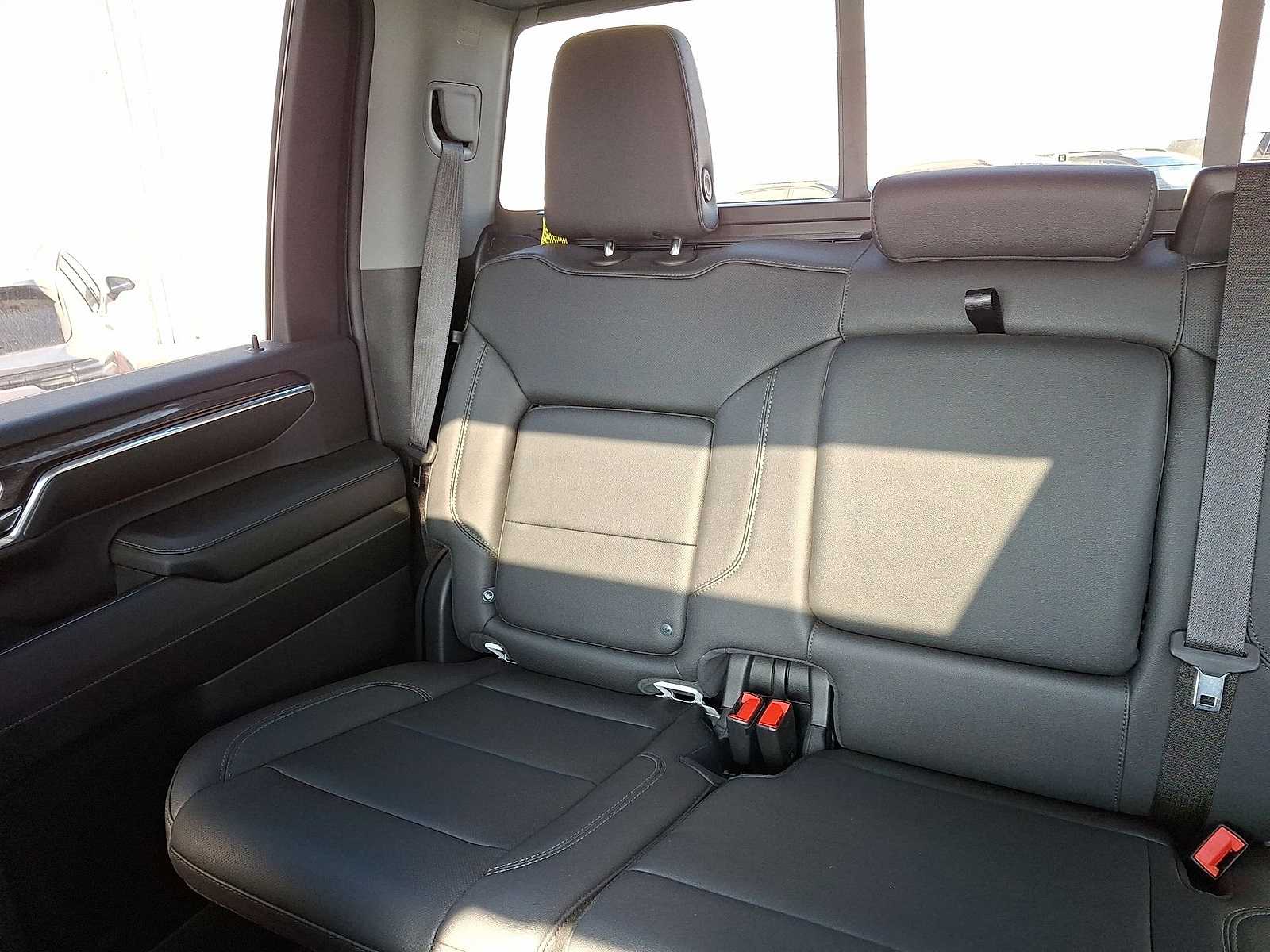 Thumbnail: 2024 Chevrolet Silverado 3500 - 13