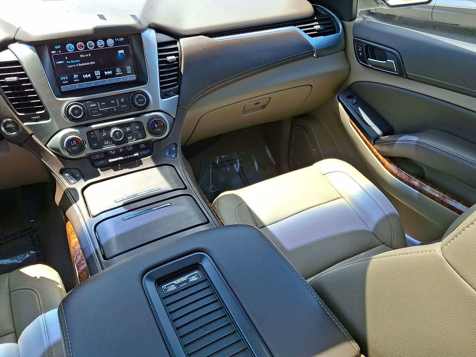 Thumbnail: 2019 Chevrolet Suburban - 12