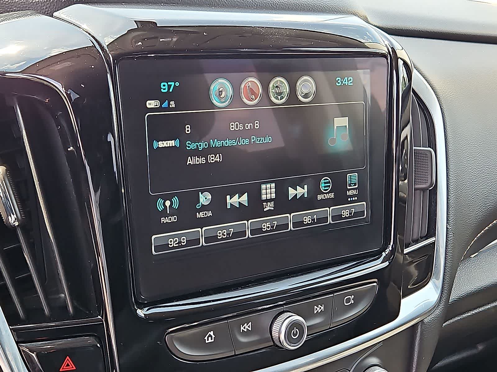 Thumbnail: 2019 Chevrolet Traverse - 19
