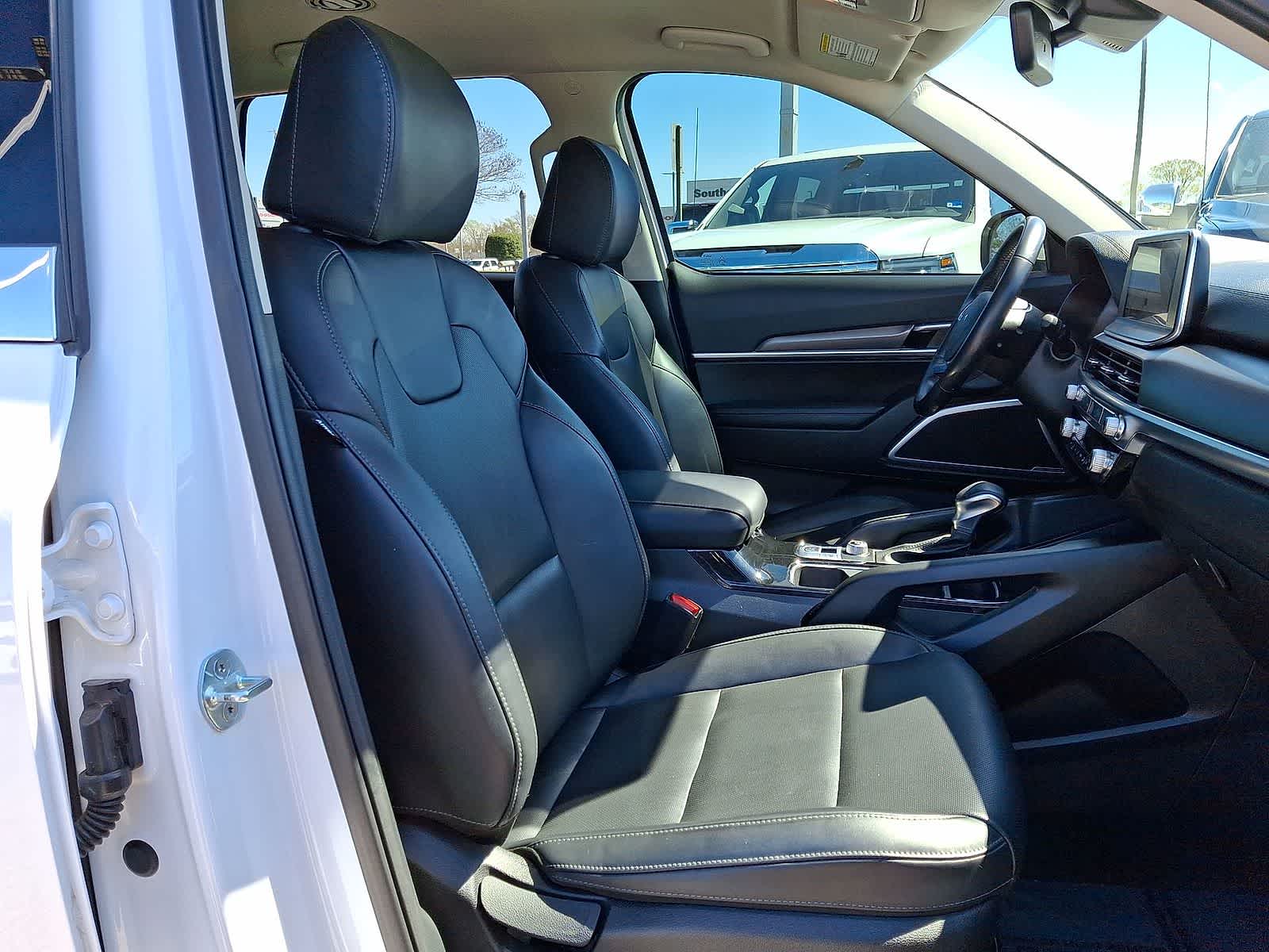 Thumbnail: 2022 Kia Telluride - 33