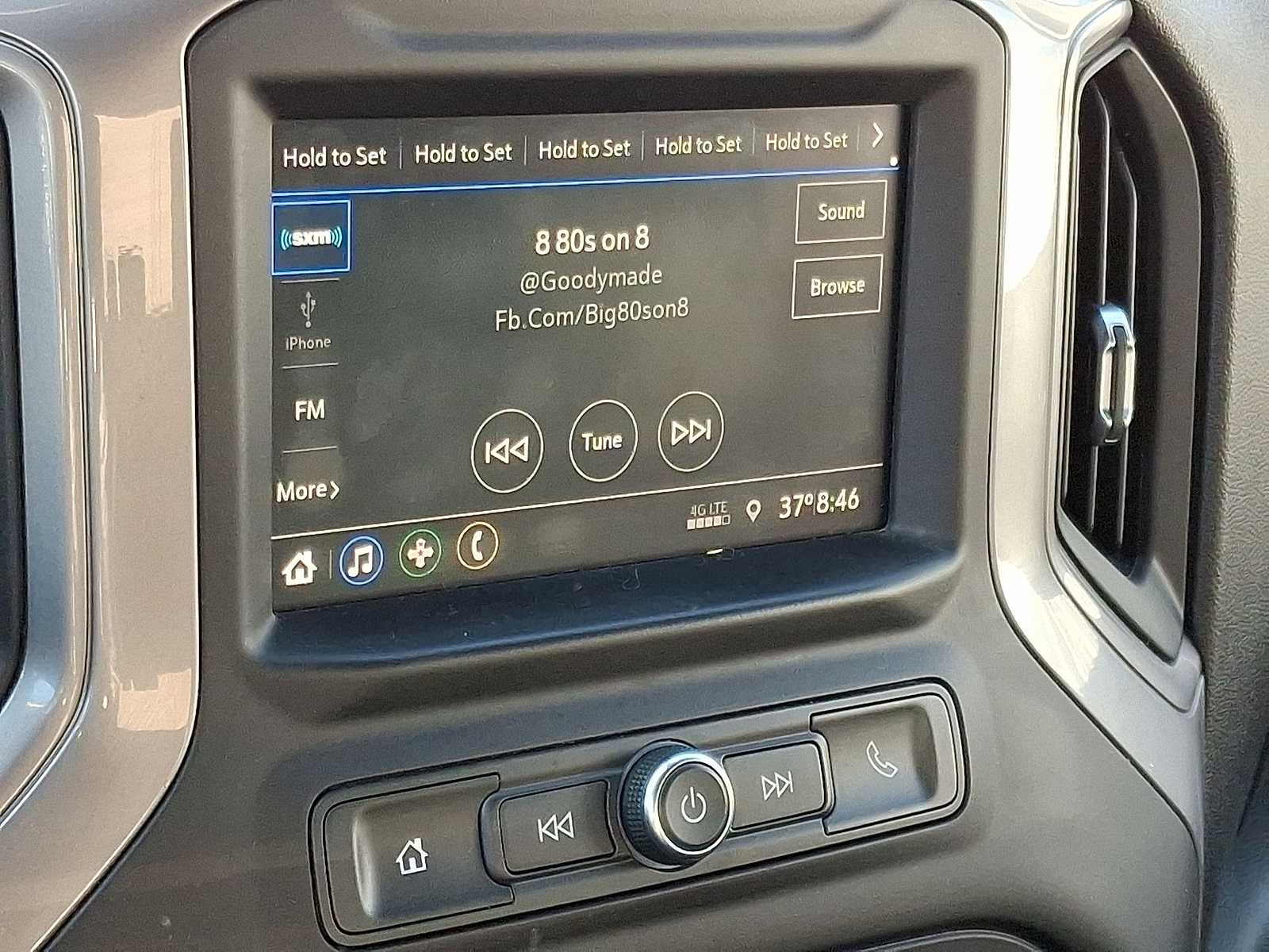 Thumbnail: 2020 Chevrolet Silverado 1500 - 19