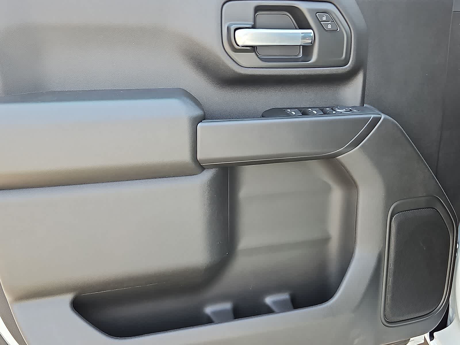 Thumbnail: 2026 Chevrolet Silverado 2500 - 10