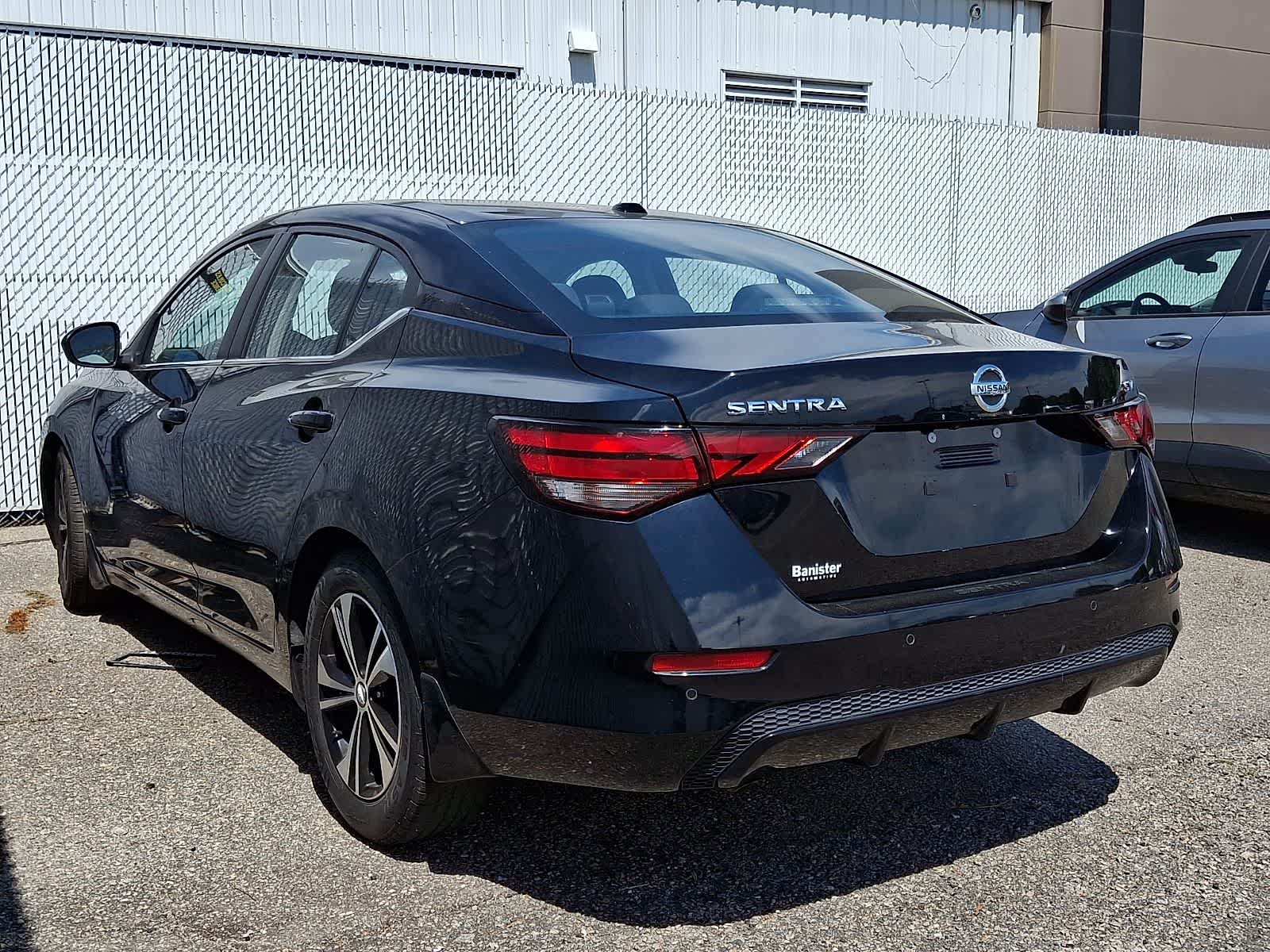 Thumbnail: 2023 Nissan Sentra - 4