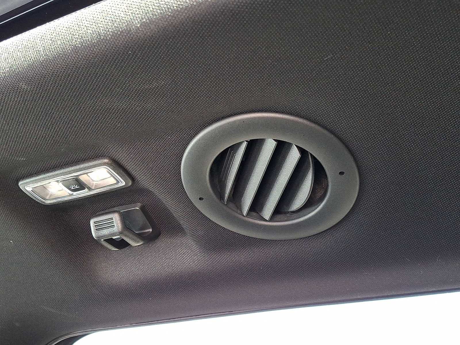 Thumbnail: 2022 Ford Explorer - 28