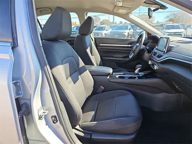 Thumbnail: 2023 Nissan Altima - 31