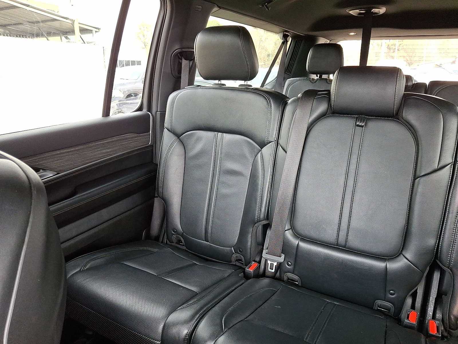 Thumbnail: 2024 Jeep Wagoneer - 13