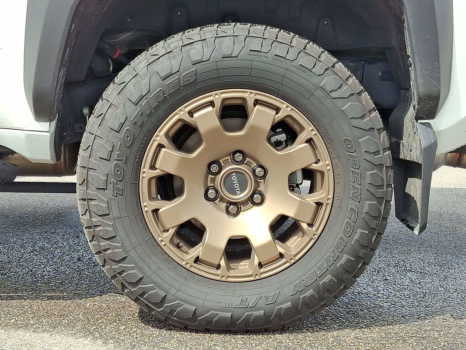 Thumbnail: 2025 Toyota 4Runner - 39