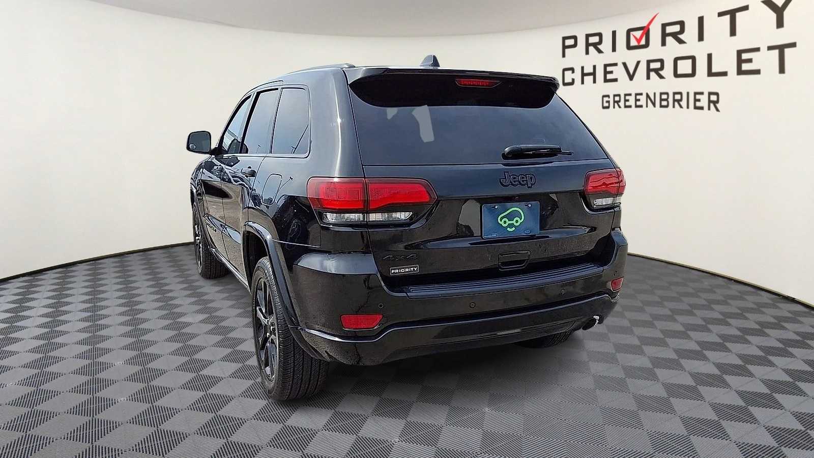 Thumbnail: 2022 Jeep Grand Cherokee - 7