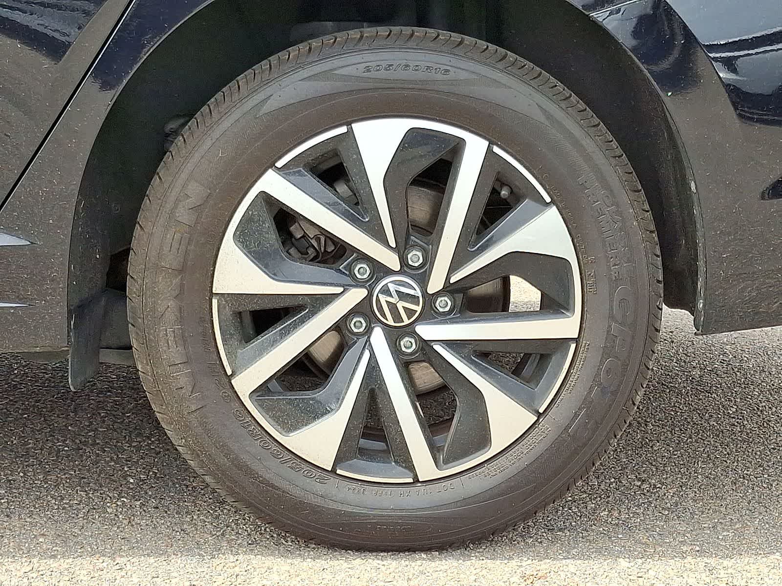 Thumbnail: 2024 Volkswagen Jetta - 35