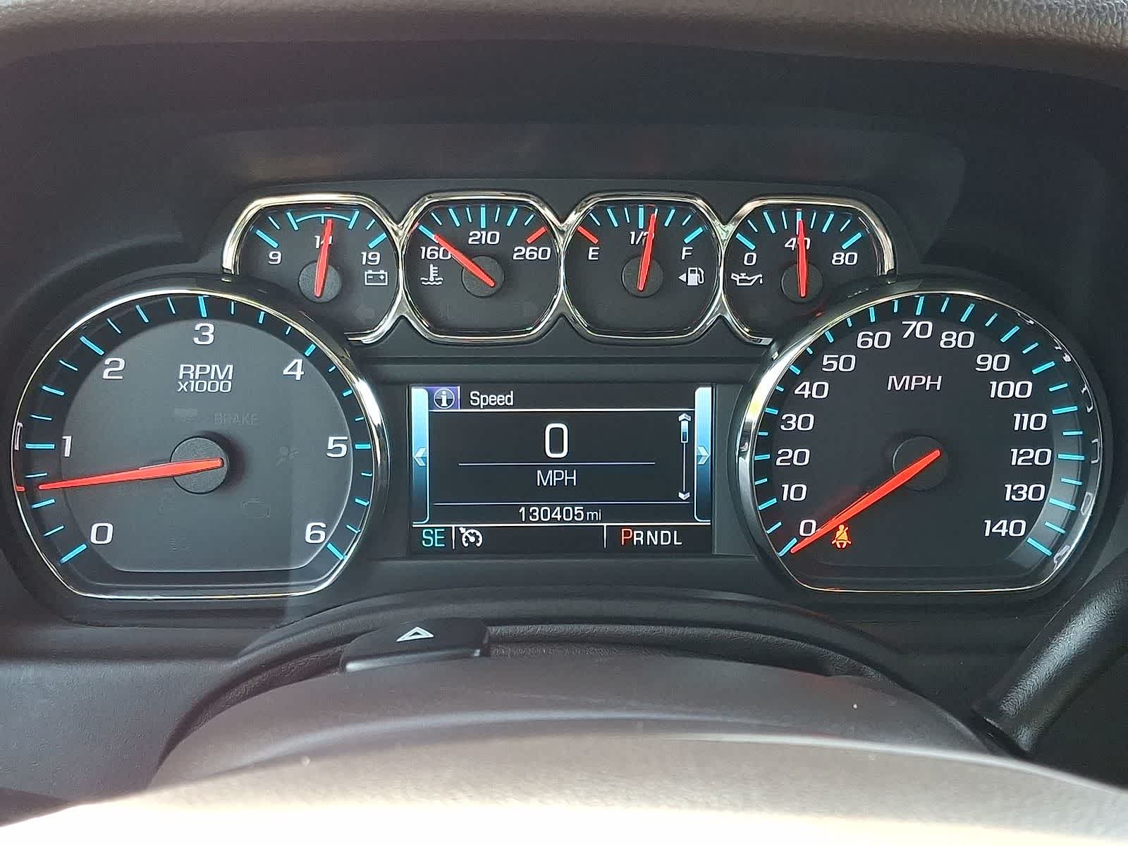 Thumbnail: 2018 Chevrolet Suburban - 17