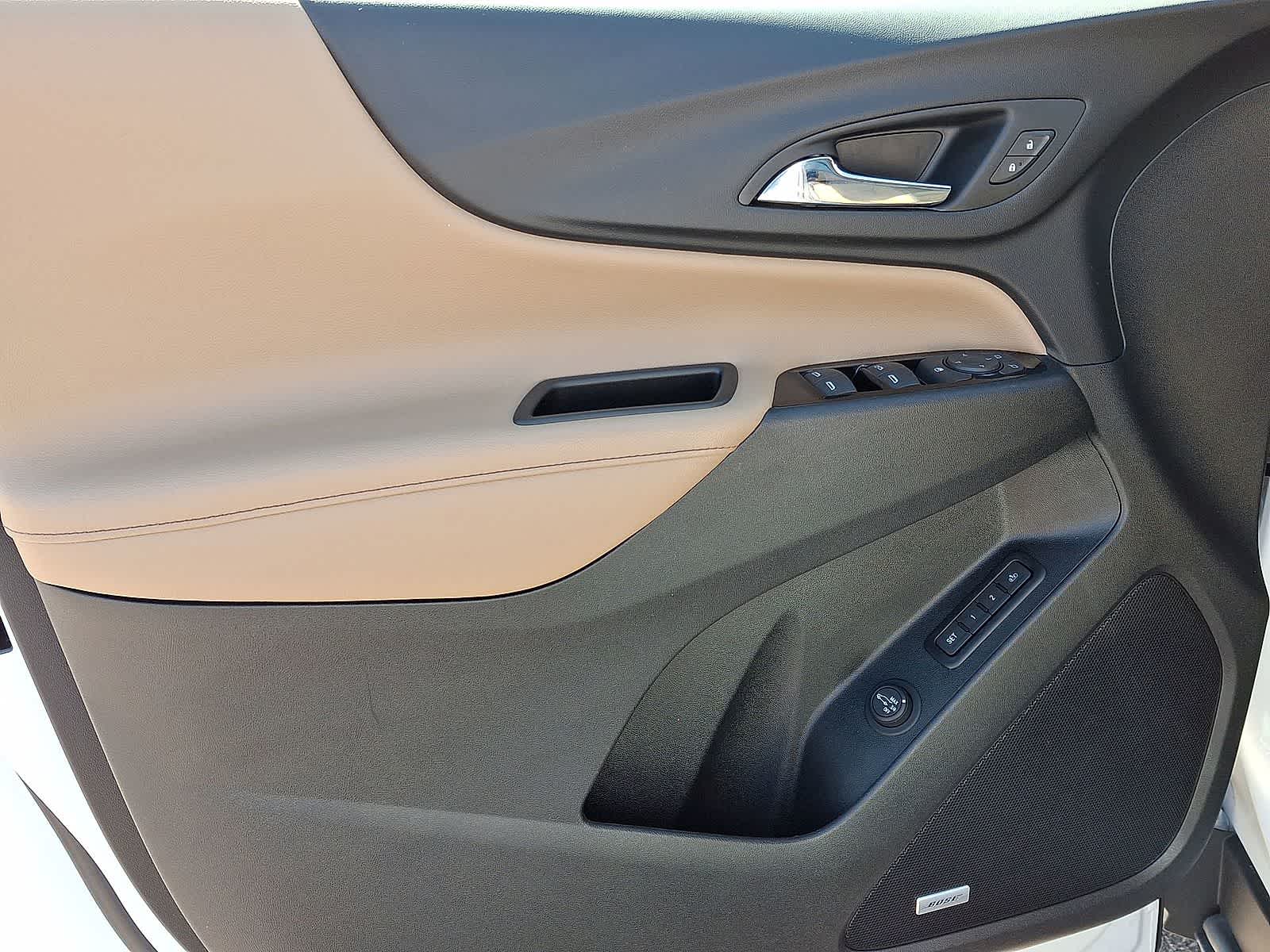 Thumbnail: 2023 Chevrolet Equinox - 29