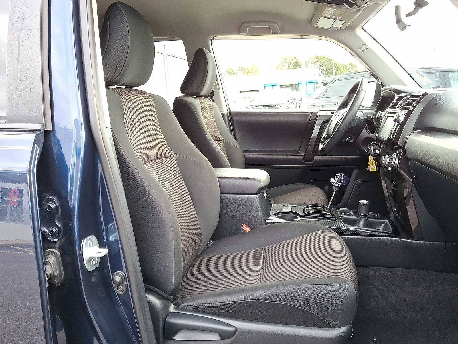 Thumbnail: 2019 Toyota 4Runner - 32