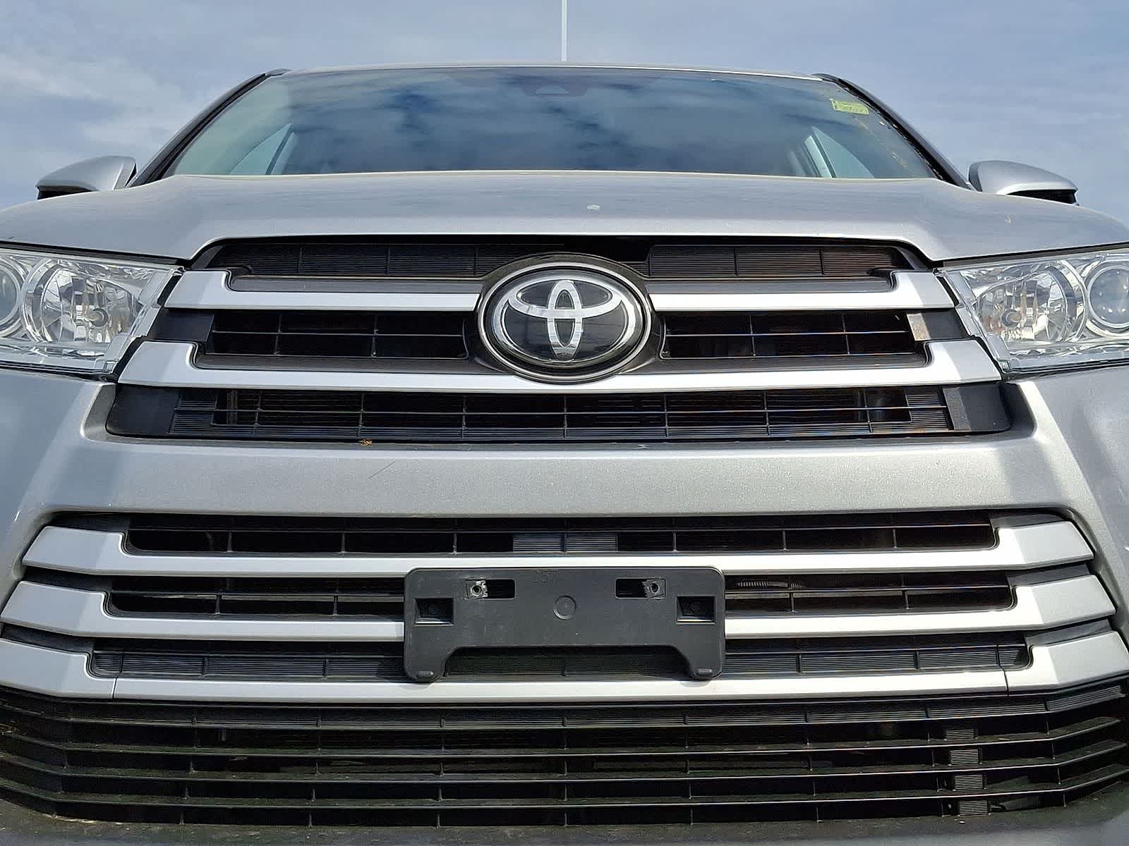 Thumbnail: 2019 Toyota Highlander - 33
