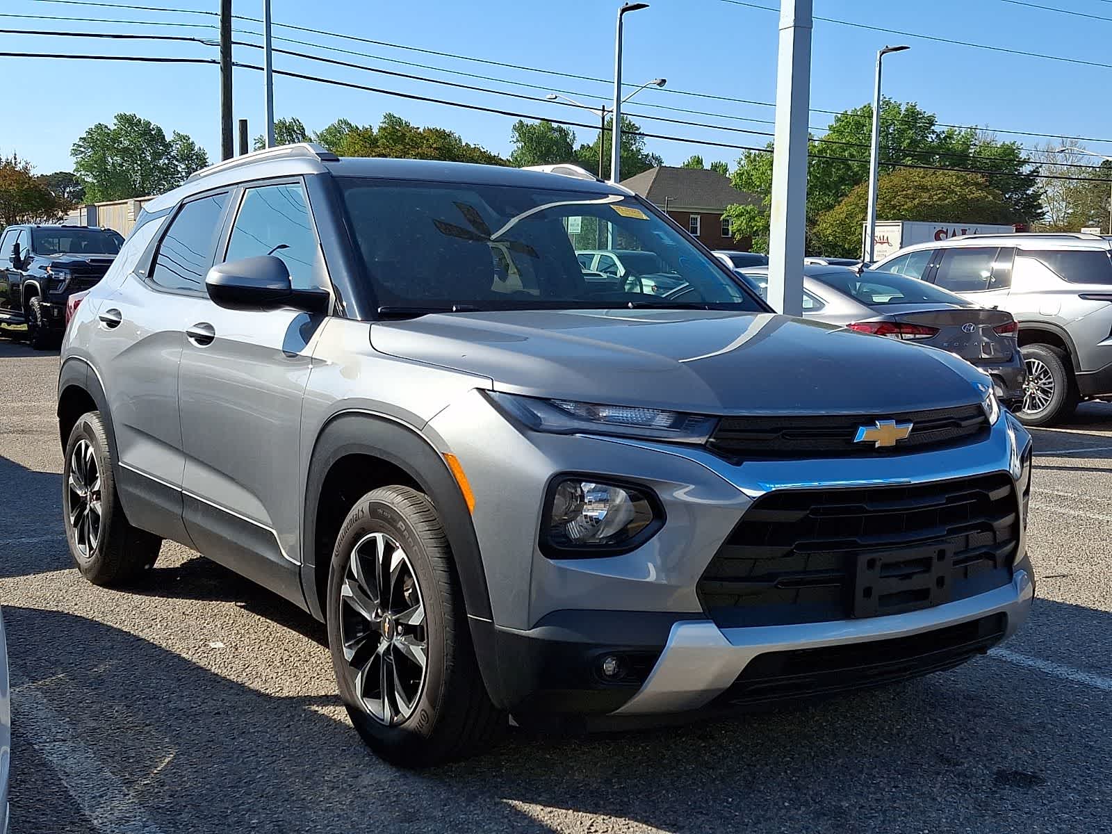 Thumbnail: 2023 Chevrolet TrailBlazer - 2
