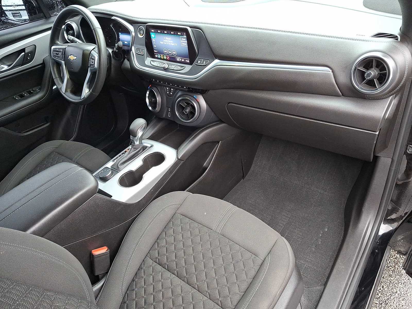 Thumbnail: 2022 Chevrolet Blazer - 25