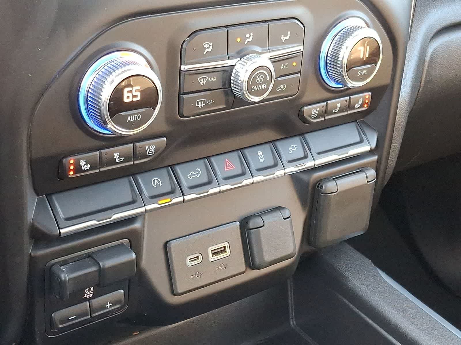 Thumbnail: 2021 GMC Sierra 1500 - 23